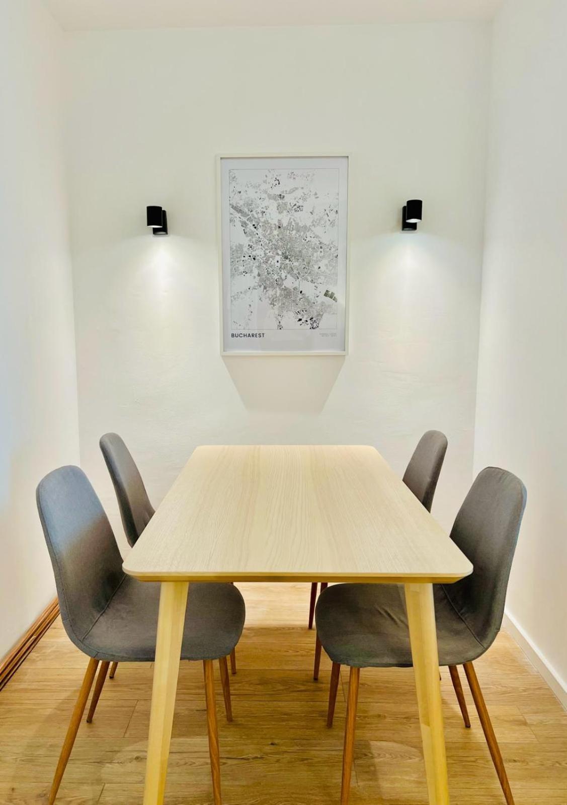 Appartamento Urban Parkside Retreat Cozy 2-Bed Ap By Metro Bucarest Esterno foto